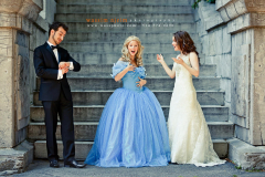 Wedding couple met Cinderella in the middle of the day