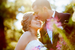 Wedding couple in Botanical Garden of Montreal