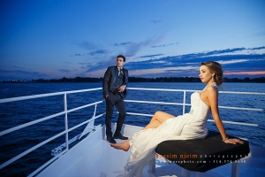 Montreal photographers - Wedding Couple on a boat